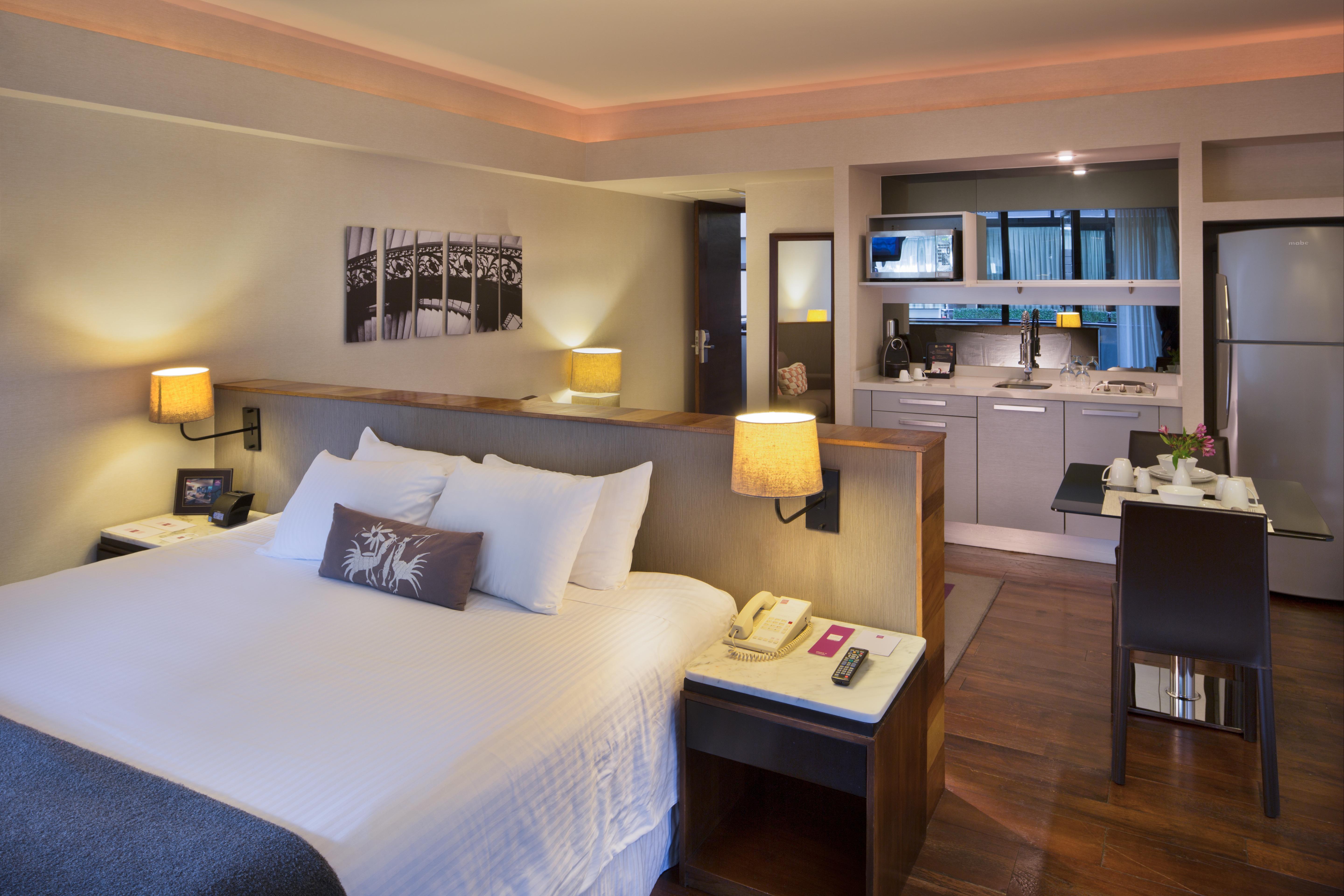 Las Suites Campos Eliseos Μεξικό Εξωτερικό φωτογραφία