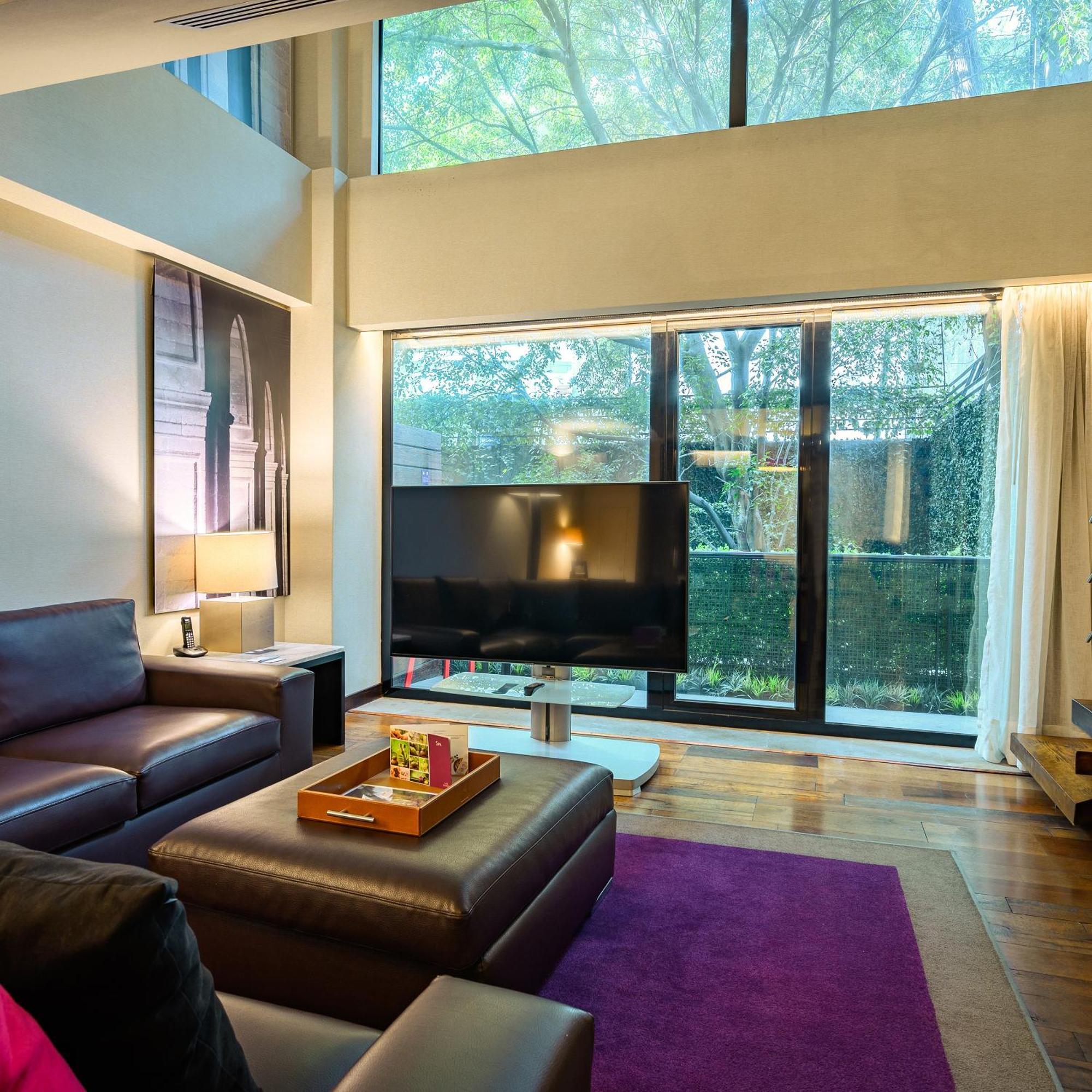 Las Suites Campos Eliseos Μεξικό Εξωτερικό φωτογραφία