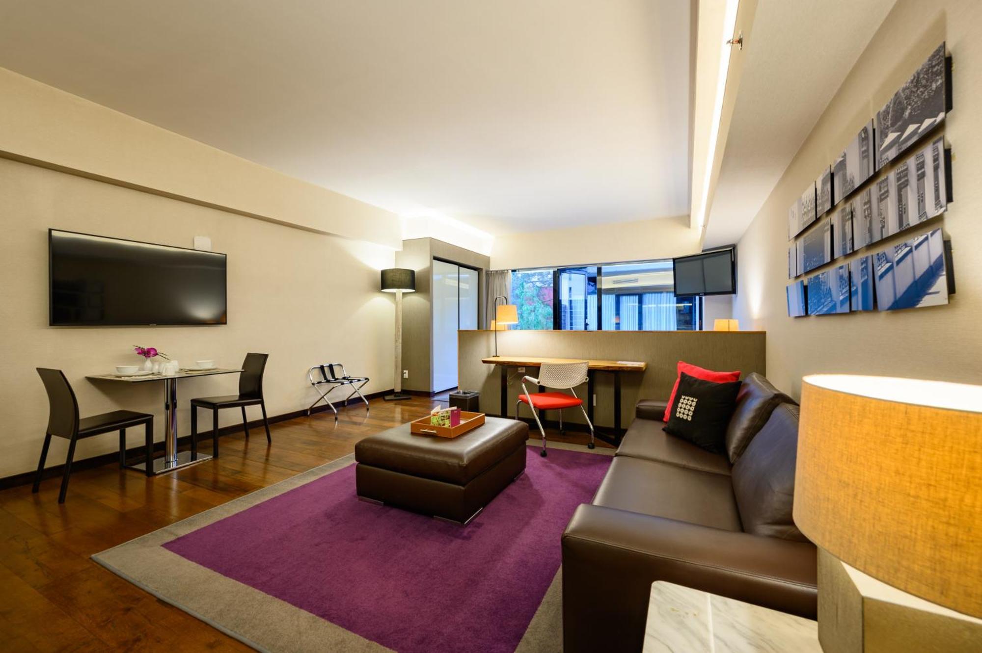 Las Suites Campos Eliseos Μεξικό Εξωτερικό φωτογραφία