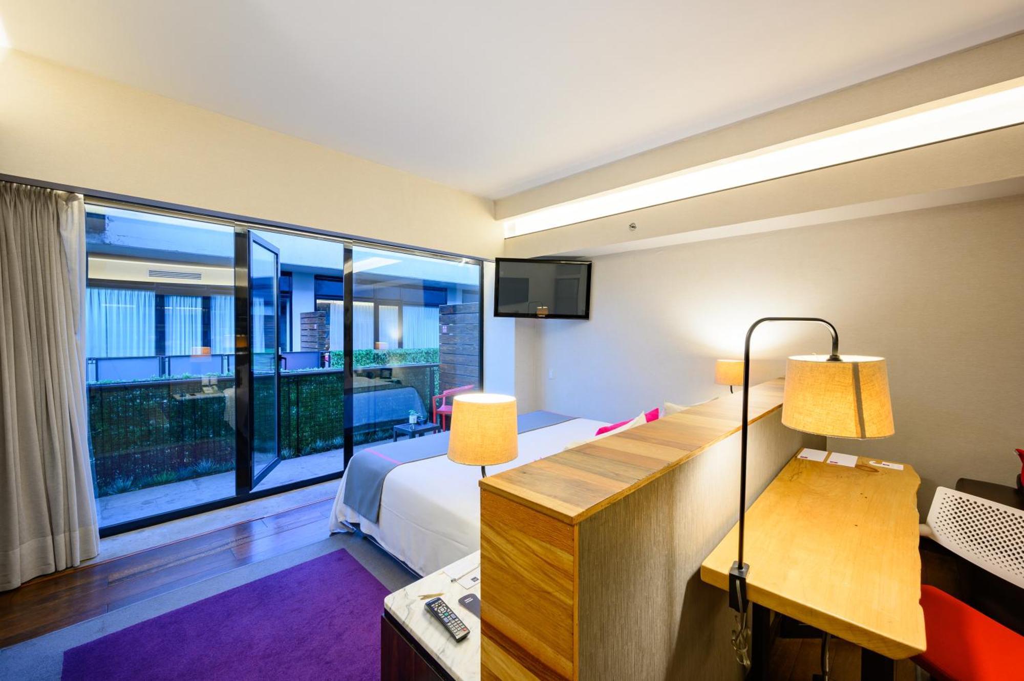 Las Suites Campos Eliseos Μεξικό Εξωτερικό φωτογραφία
