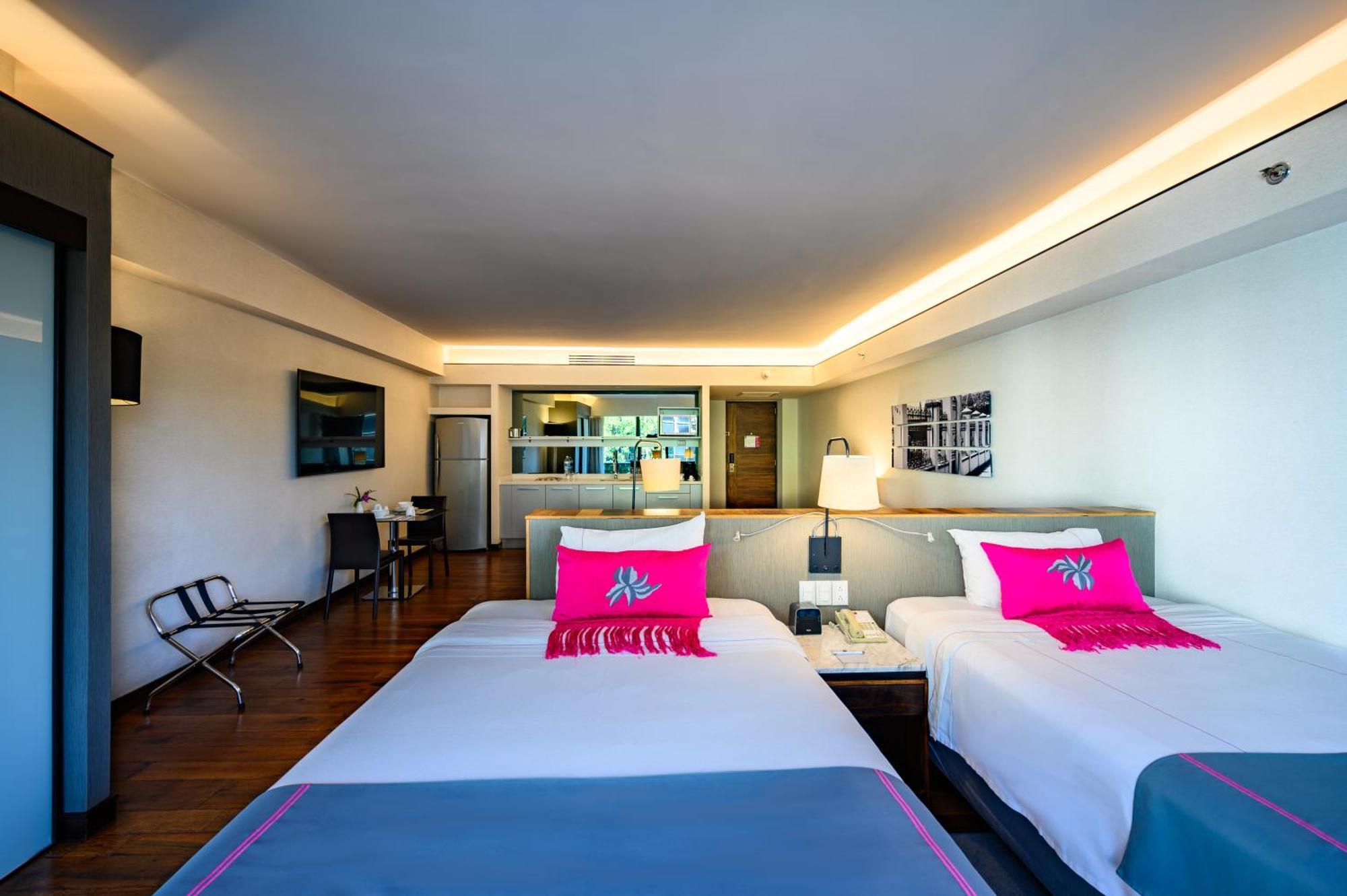 Las Suites Campos Eliseos Μεξικό Εξωτερικό φωτογραφία