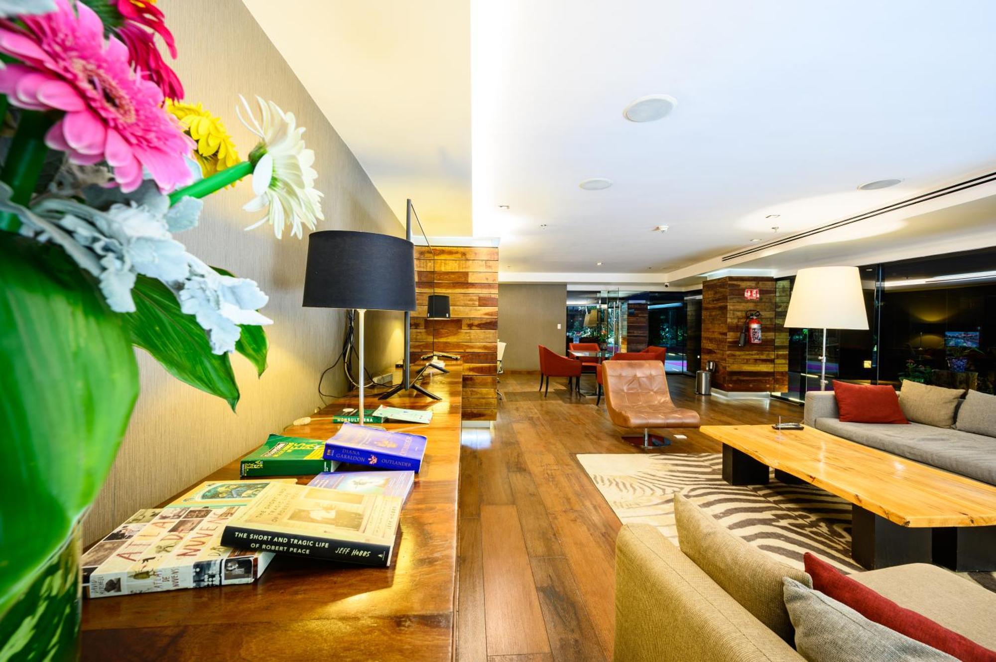 Las Suites Campos Eliseos Μεξικό Εξωτερικό φωτογραφία
