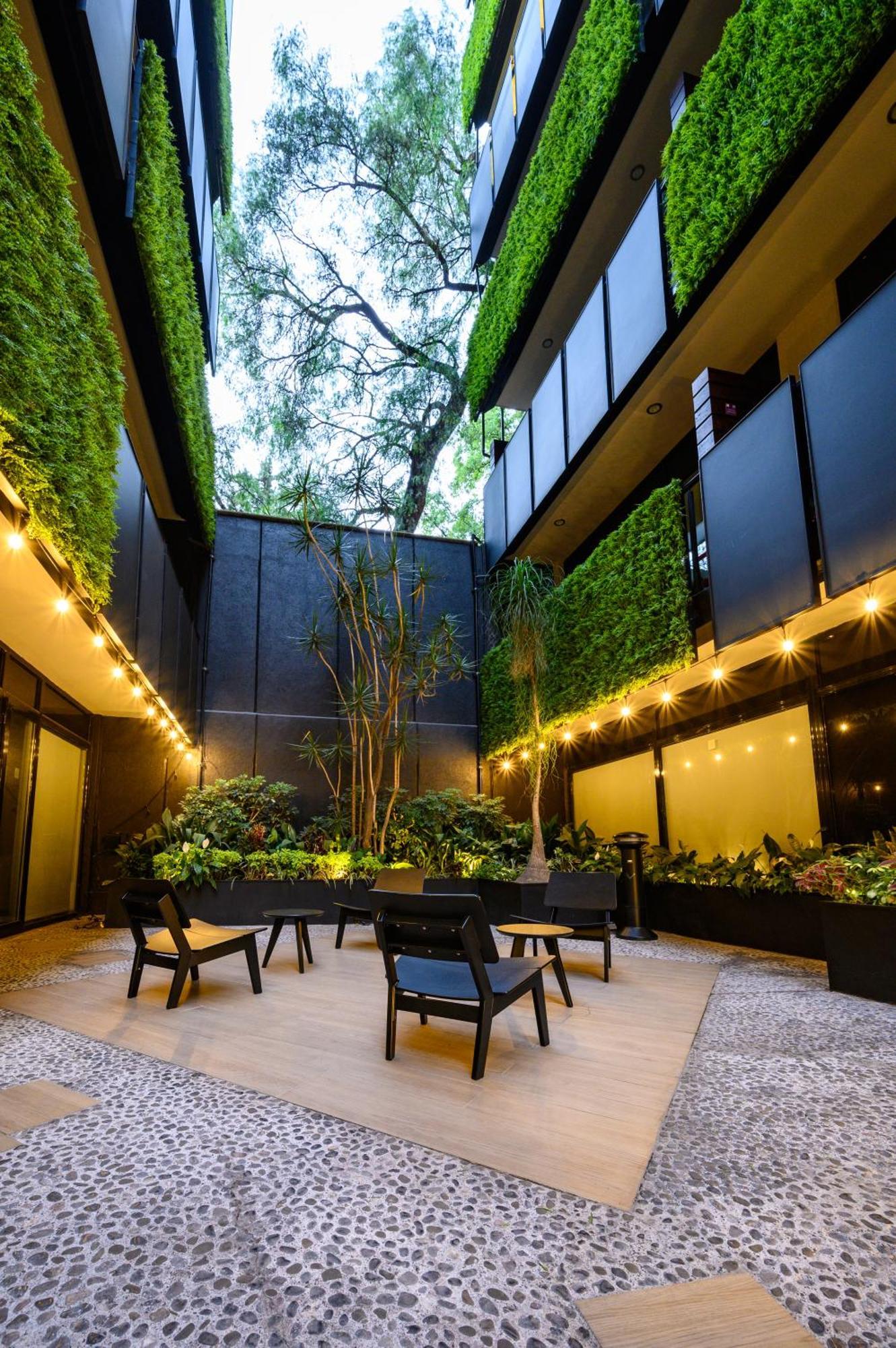 Las Suites Campos Eliseos Μεξικό Εξωτερικό φωτογραφία
