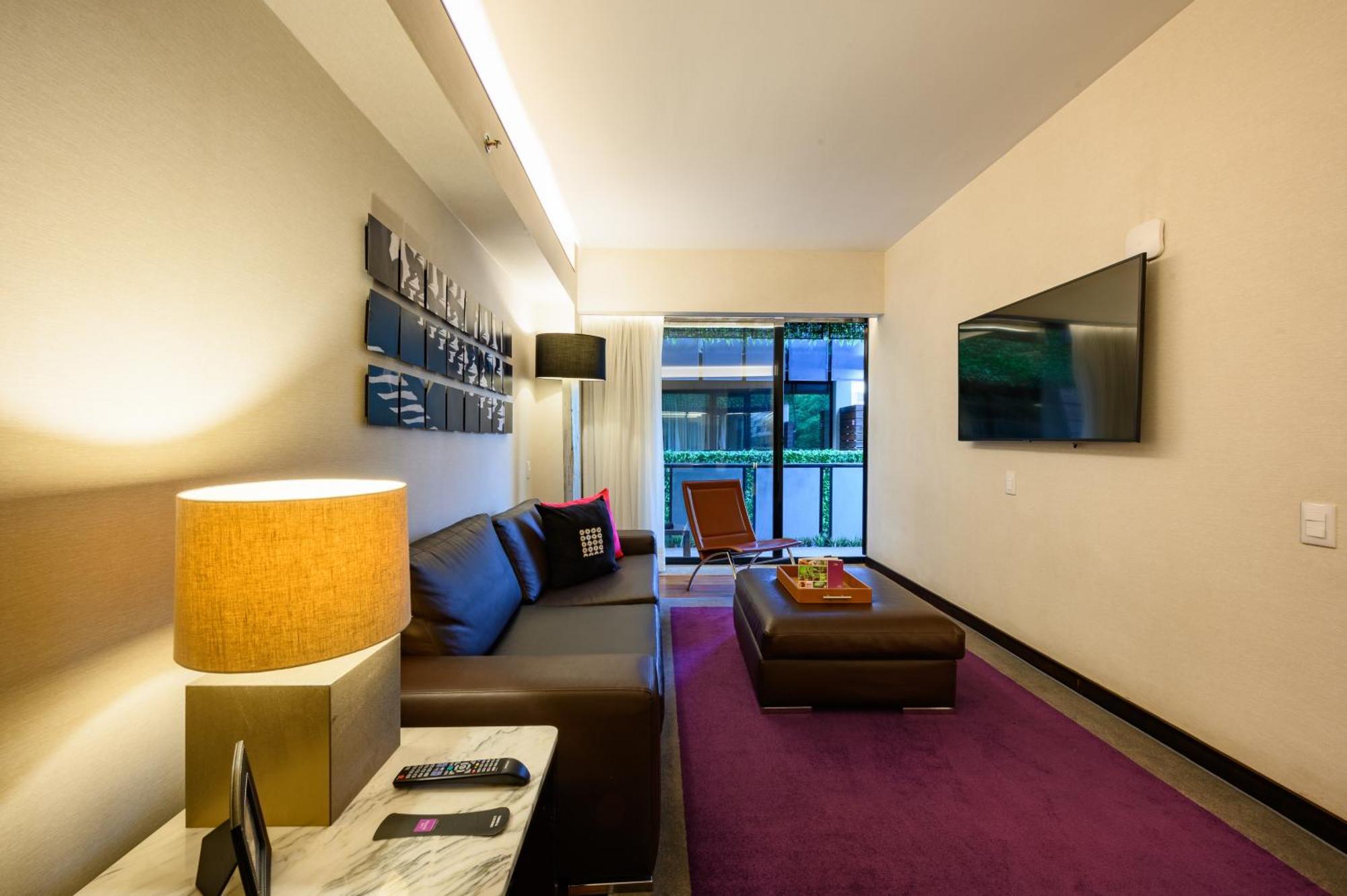Las Suites Campos Eliseos Μεξικό Εξωτερικό φωτογραφία