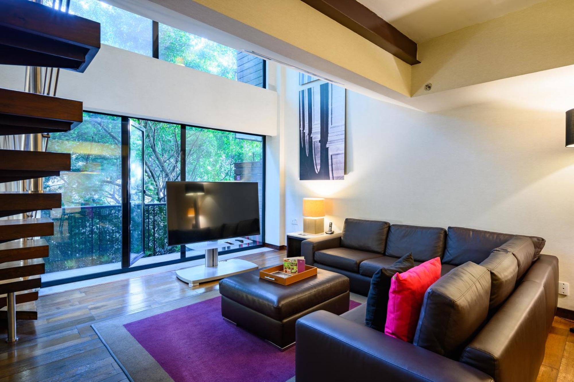 Las Suites Campos Eliseos Μεξικό Εξωτερικό φωτογραφία